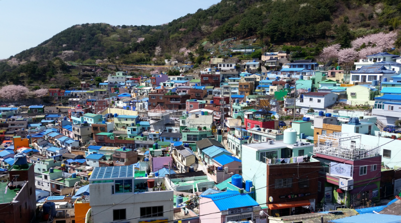 1024px-Gamcheon_Culture_Village_View_5-800x445.png